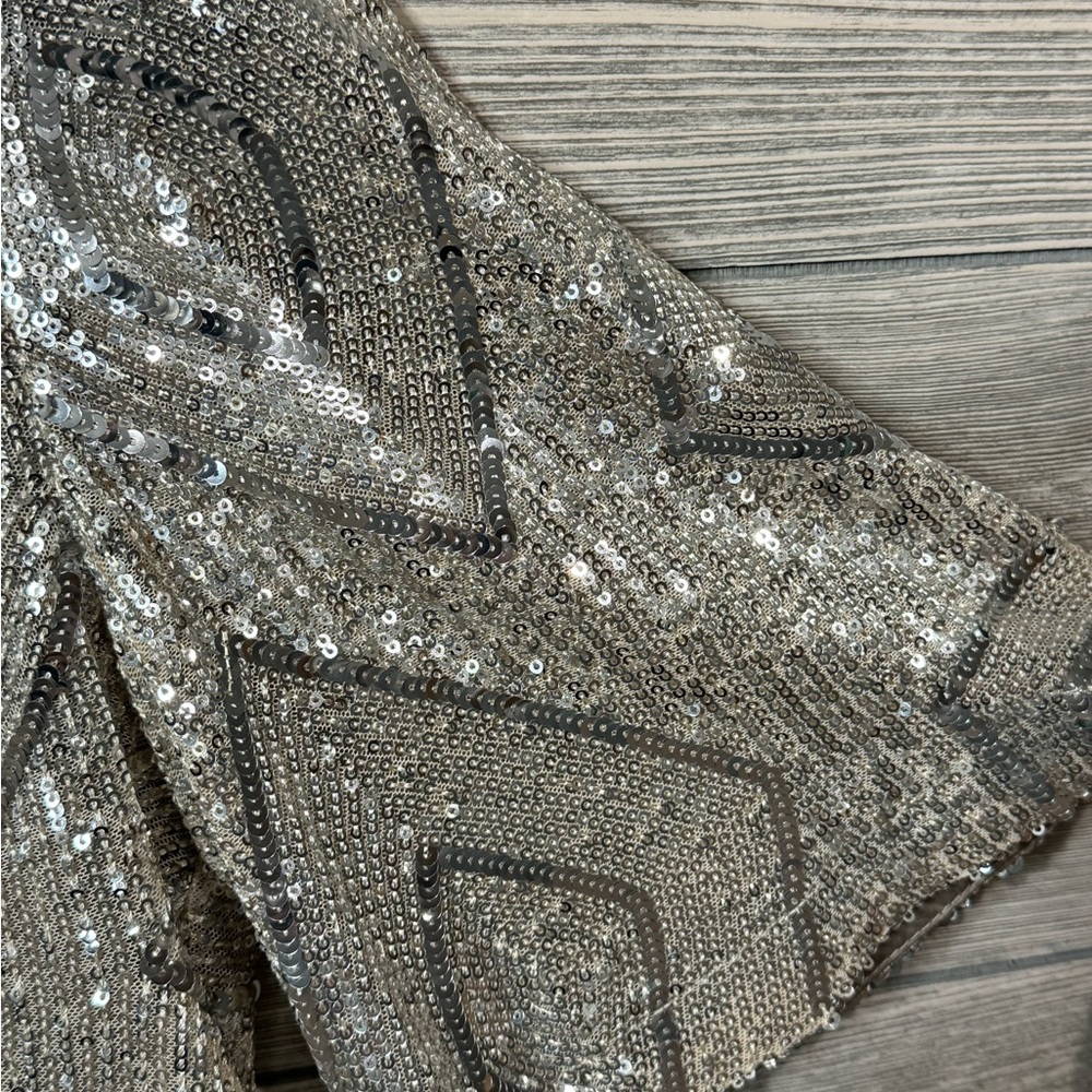 Champagne Sequin Diamond Top Skies are Blue Size Small Round Neckline Boxy Fit - Picture 7 of 11